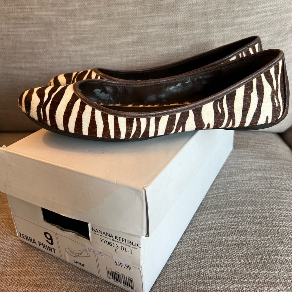 Zebra 🦓 Flats, Banana Republic - 9